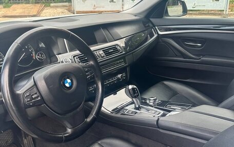 BMW 5 серия, 2014 год, 1 970 000 рублей, 13 фотография