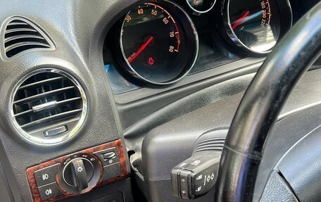 Opel Antara I, 2012 год, 900 000 рублей, 13 фотография