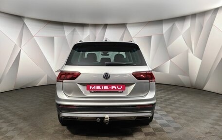 Volkswagen Tiguan II, 2020 год, 2 549 000 рублей, 8 фотография