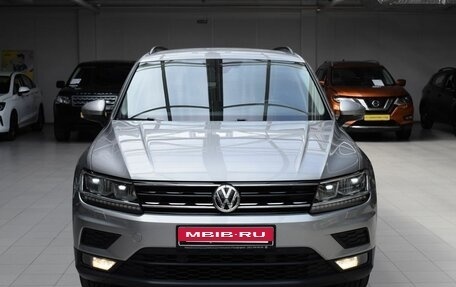 Volkswagen Tiguan II, 2020 год, 2 850 000 рублей, 2 фотография