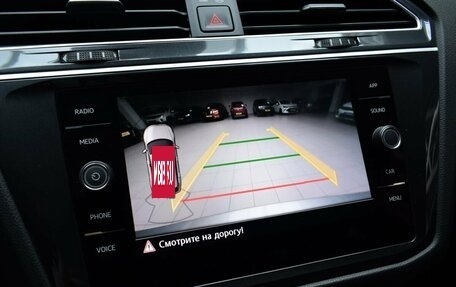 Volkswagen Tiguan II, 2020 год, 2 850 000 рублей, 14 фотография