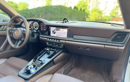 Porsche 911, 2023 год, 23 200 000 рублей, 27 фотография