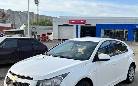 Chevrolet Cruze II, 2012 год, 700 000 рублей, 3 фотография