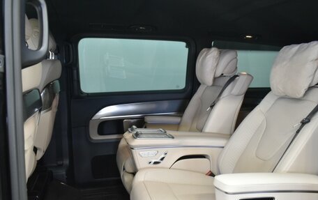Mercedes-Benz V-Класс, 2025 год, 18 400 000 рублей, 23 фотография