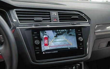 Volkswagen Tiguan II, 2018 год, 2 350 000 рублей, 9 фотография