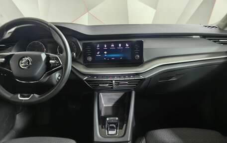 Skoda Octavia IV, 2021 год, 2 450 000 рублей, 15 фотография