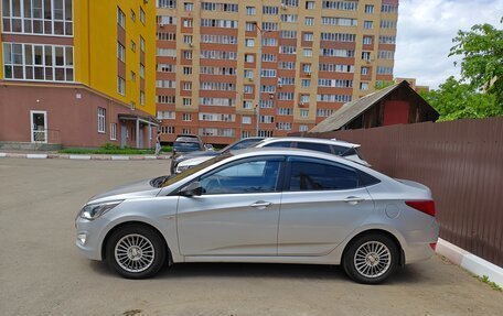 Hyundai Solaris II рестайлинг, 2014 год, 980 000 рублей, 2 фотография