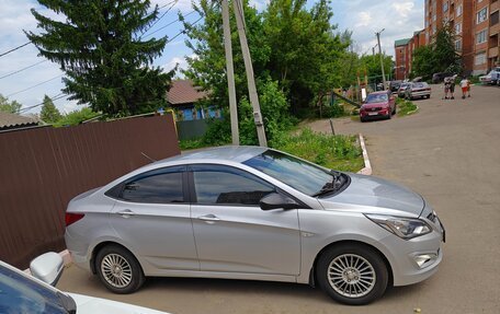 Hyundai Solaris II рестайлинг, 2014 год, 980 000 рублей, 3 фотография