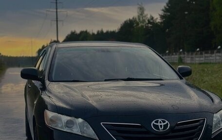 Toyota Camry, 2007 год, 1 000 000 рублей, 2 фотография