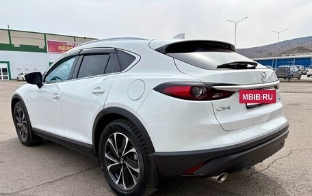 Mazda CX-4, 2023 год, 3 100 000 рублей, 5 фотография