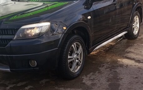 Mitsubishi Outlander III рестайлинг 3, 2007 год, 490 000 рублей, 2 фотография