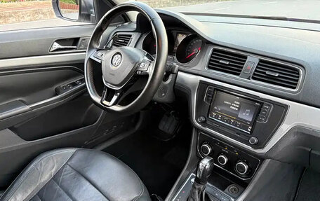 Volkswagen Lavida, 2017 год, 1 380 000 рублей, 12 фотография