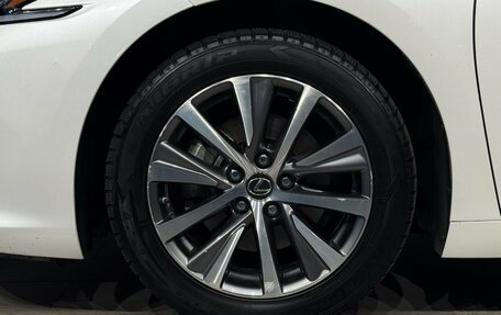 Lexus ES VII, 2020 год, 3 990 000 рублей, 11 фотография