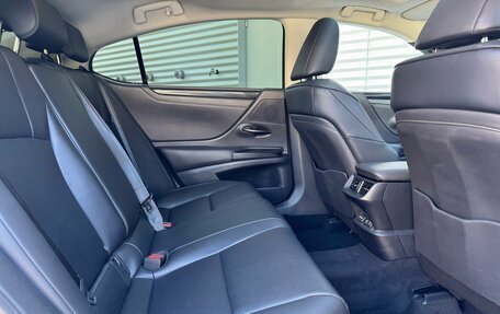 Lexus ES VII, 2020 год, 3 990 000 рублей, 29 фотография