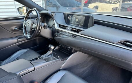 Lexus ES VII, 2020 год, 3 990 000 рублей, 32 фотография