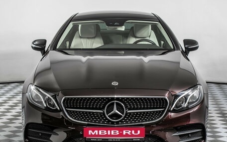 Mercedes-Benz E-Класс, 2019 год, 3 735 000 рублей, 3 фотография