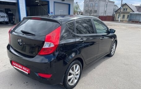 Hyundai Solaris II рестайлинг, 2011 год, 699 000 рублей, 6 фотография