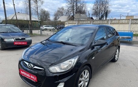 Hyundai Solaris II рестайлинг, 2011 год, 699 000 рублей, 2 фотография