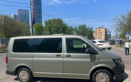 Volkswagen Transporter T6 рестайлинг, 2017 год, 3 100 000 рублей, 2 фотография