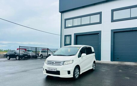 Honda Freed I, 2010 год, 959 000 рублей, 2 фотография
