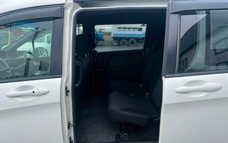 Honda Freed I, 2010 год, 959 000 рублей, 18 фотография