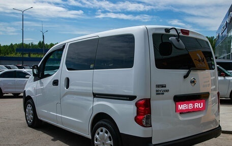 Nissan NV200, 2016 год, 1 248 000 рублей, 10 фотография