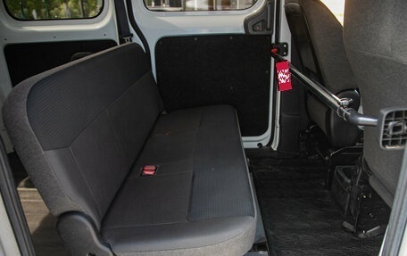 Nissan NV200, 2016 год, 1 248 000 рублей, 15 фотография