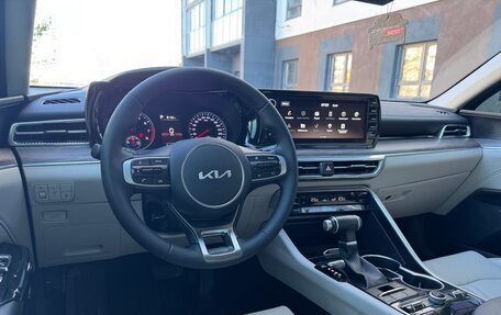 KIA K5, 2022 год, 2 570 000 рублей, 27 фотография