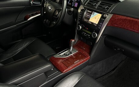 Toyota Camry, 2012 год, 1 620 000 рублей, 13 фотография