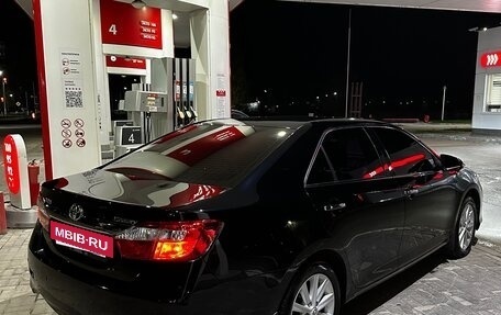 Toyota Camry, 2012 год, 1 620 000 рублей, 4 фотография