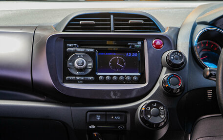 Honda Fit III, 2011 год, 849 000 рублей, 16 фотография