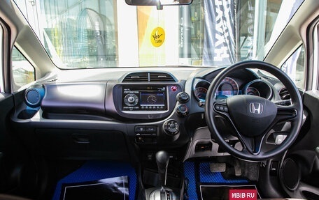 Honda Fit III, 2011 год, 849 000 рублей, 15 фотография