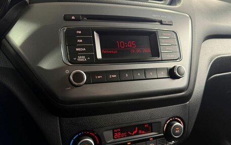 KIA Rio III рестайлинг, 2016 год, 1 099 000 рублей, 10 фотография