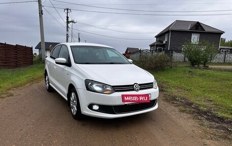Volkswagen Polo VI (EU Market), 2013 год, 847 000 рублей, 2 фотография