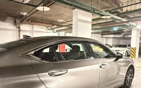 Lexus ES VII, 2022 год, 6 500 000 рублей, 6 фотография