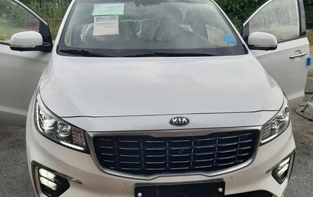 KIA Carnival III, 2018 год, 3 600 000 рублей, 3 фотография