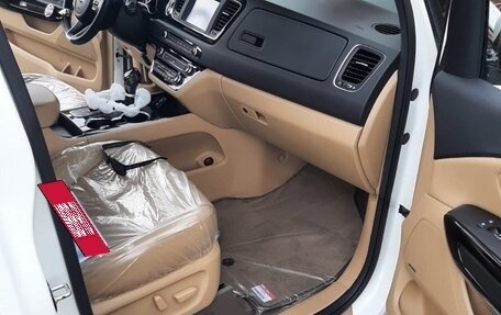 KIA Carnival III, 2018 год, 3 600 000 рублей, 8 фотография