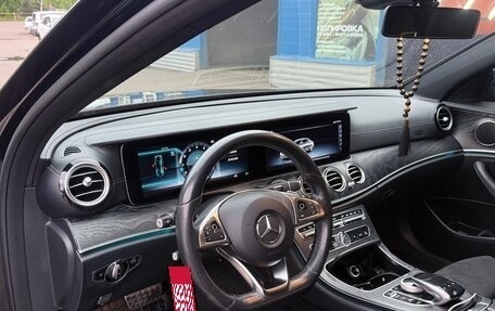 Mercedes-Benz E-Класс, 2018 год, 3 250 000 рублей, 8 фотография
