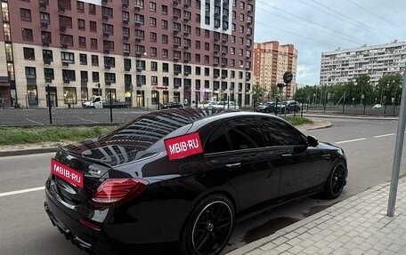 Mercedes-Benz E-Класс, 2018 год, 3 250 000 рублей, 17 фотография