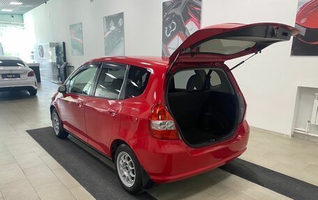 Honda Fit III, 2002 год, 296 000 рублей, 8 фотография