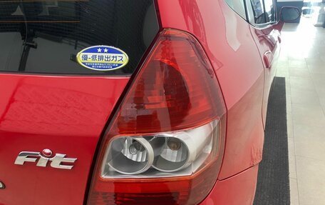 Honda Fit III, 2002 год, 296 000 рублей, 14 фотография