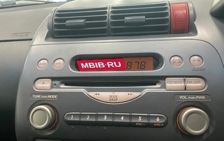 Honda Fit III, 2002 год, 296 000 рублей, 26 фотография