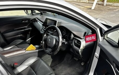 Toyota C-HR I рестайлинг, 2019 год, 2 050 000 рублей, 5 фотография