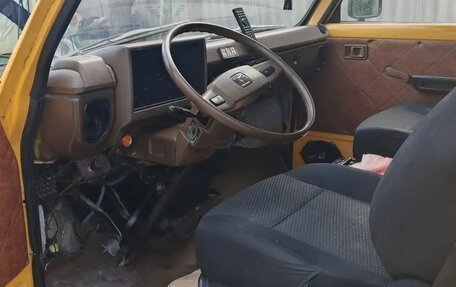 Toyota HiAce H50 H60 H70, 1987 год, 420 000 рублей, 10 фотография