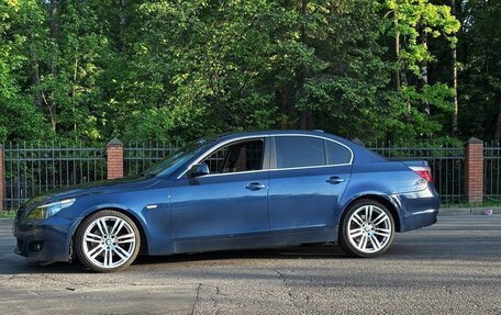 BMW 5 серия, 2005 год, 900 000 рублей, 3 фотография