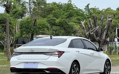 Hyundai Elantra, 2023 год, 1 644 000 рублей, 4 фотография