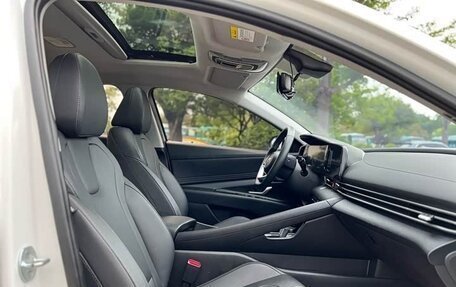 Hyundai Elantra, 2023 год, 1 644 000 рублей, 13 фотография