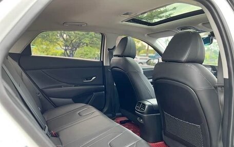 Hyundai Elantra, 2023 год, 1 644 000 рублей, 14 фотография