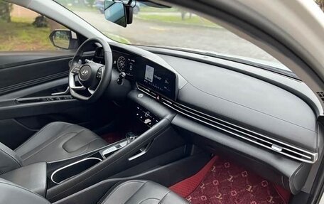 Hyundai Elantra, 2023 год, 1 644 000 рублей, 12 фотография