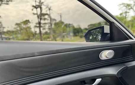 Hyundai Elantra, 2023 год, 1 644 000 рублей, 24 фотография